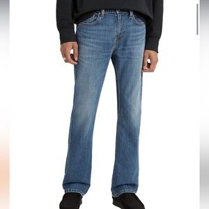 Levi’s 527 Jeans